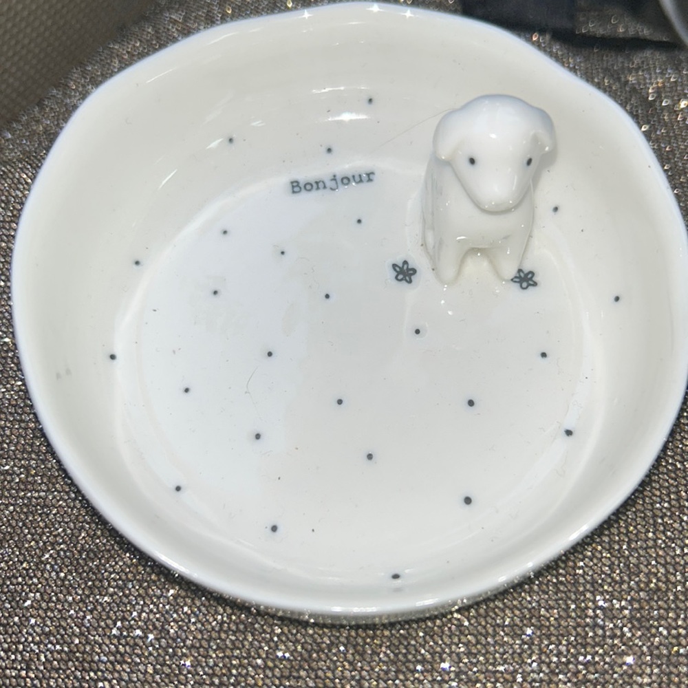 .’ BONJOUR’. NWT LIL TRINKET TRAY w puppy